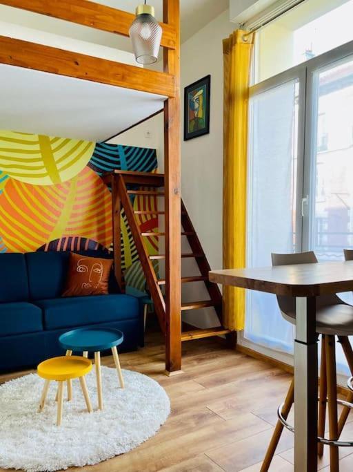 A 800m De La Cathedrale Apartment